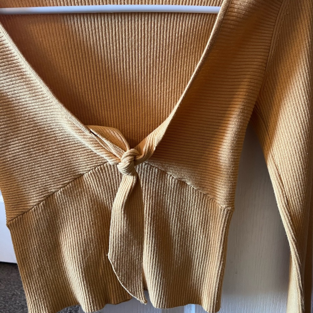 La Hearts yellow sweater crop top S Women’s